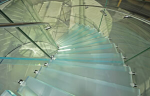 Beispiel 1, gebogenes Glas